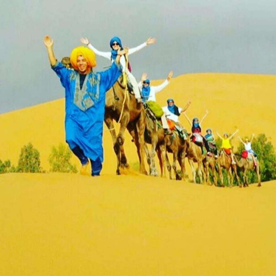 Tafouyte Luxury Camp Hotel Merzouga Bagian luar foto
