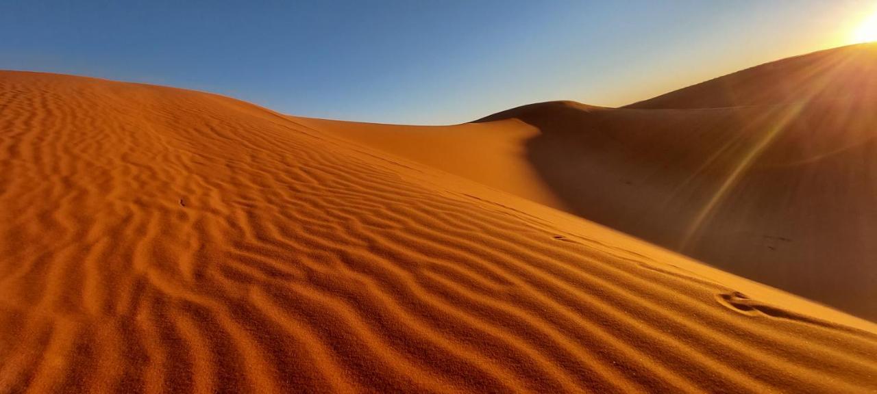 Tafouyte Luxury Camp Hotel Merzouga Bagian luar foto