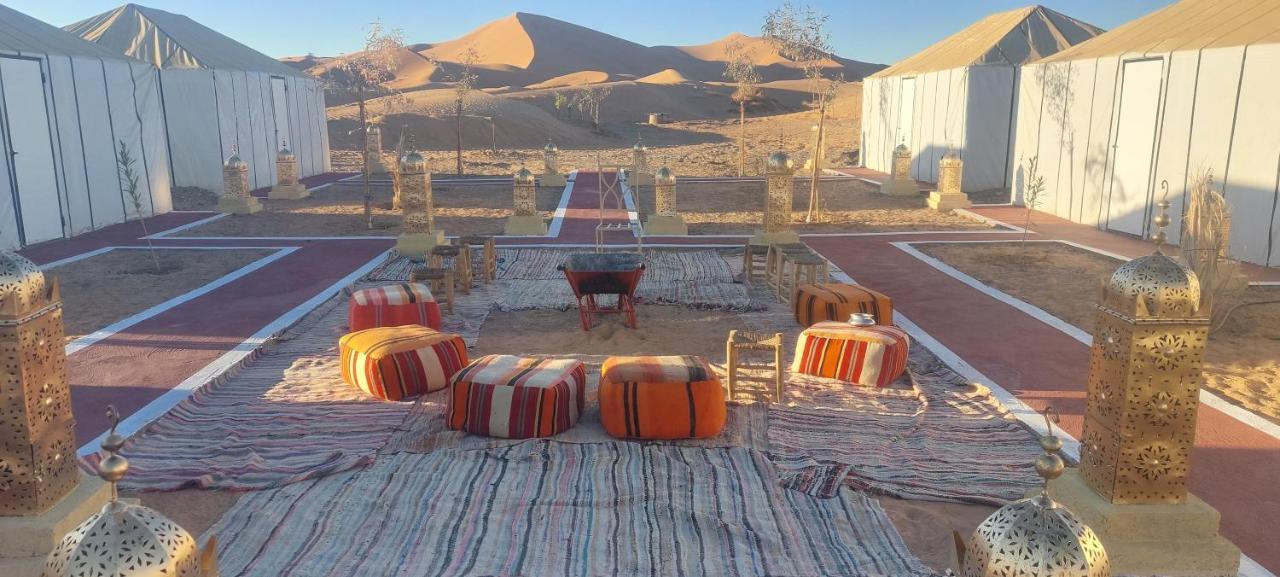 Tafouyte Luxury Camp Hotel Merzouga Bagian luar foto