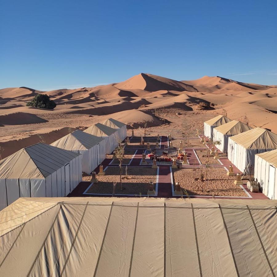 Tafouyte Luxury Camp Hotel Merzouga Bagian luar foto