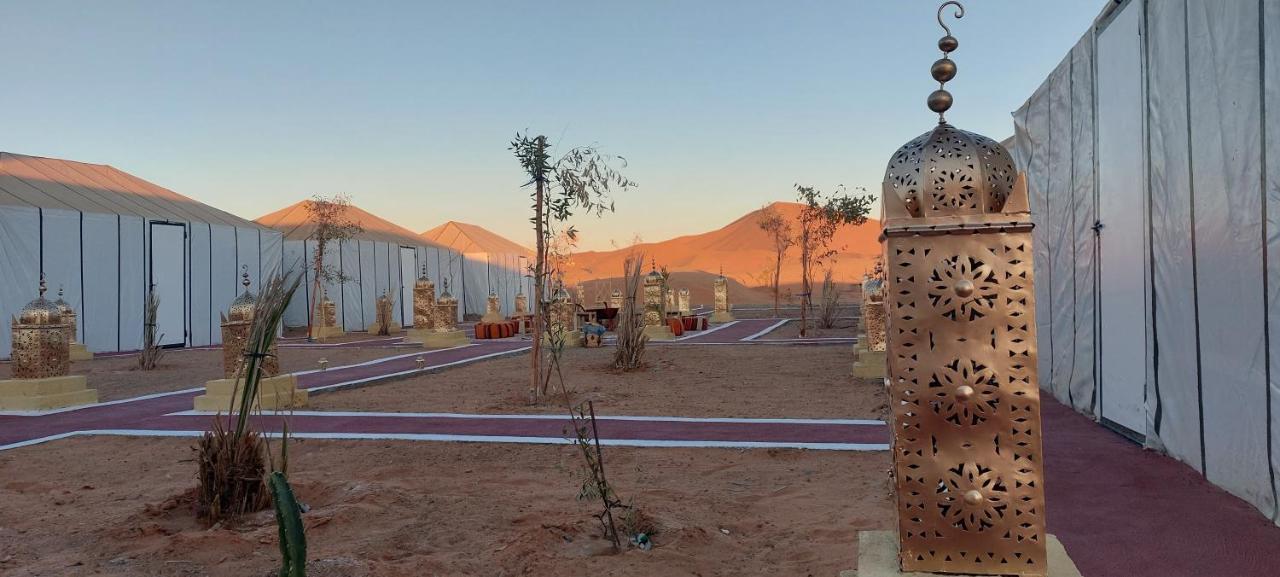 Tafouyte Luxury Camp Hotel Merzouga Bagian luar foto